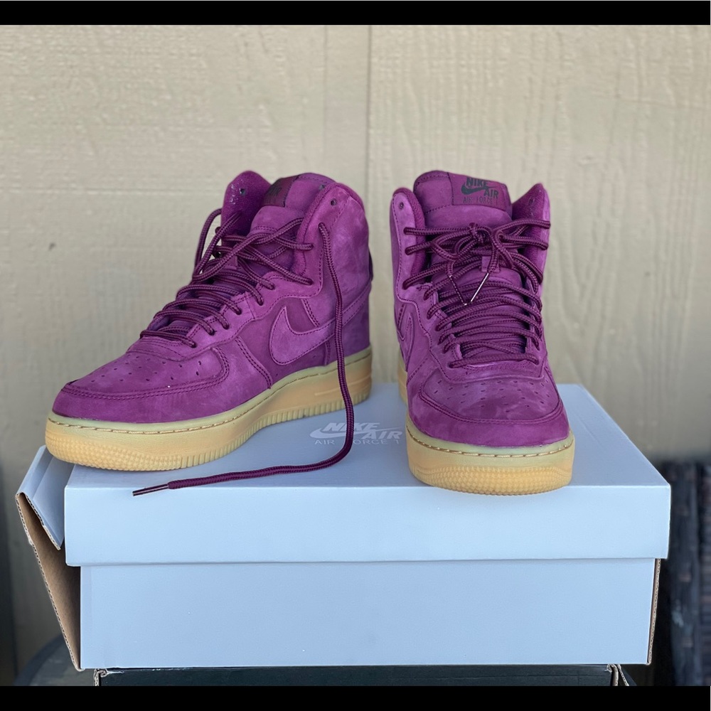 High Top Air Force 1’s